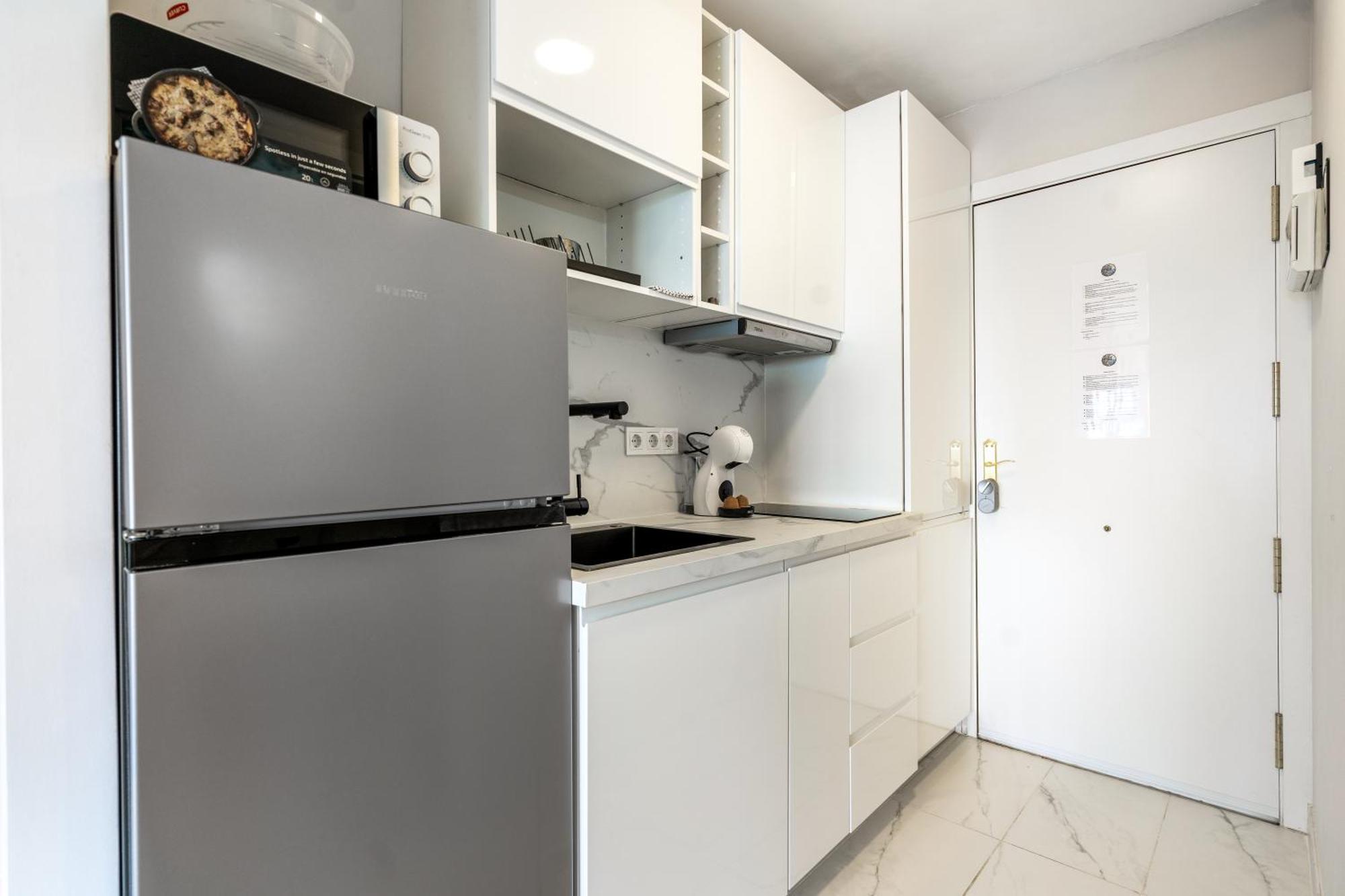 Modern Studio Apartment With Sea Views 5 Min From The Beach Sitio de Calahonda Buitenkant foto